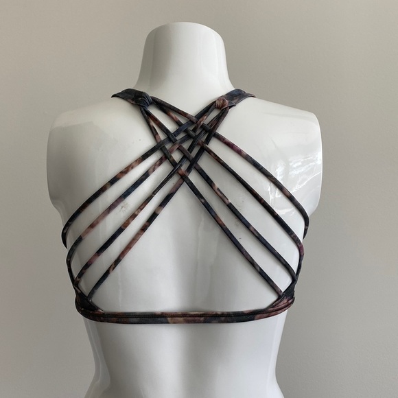 Lululemon Free to Be Wild Bra - Picture 3 of 6